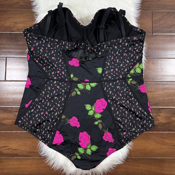 Torrid Betsey Johnson Women's Plus Size 6 Black Floral Rose One Piece Swim Suit - Picture 9 of 13